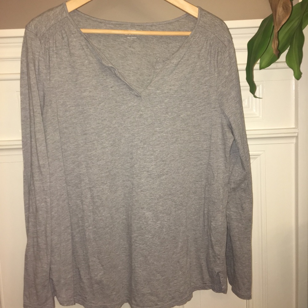 Ann Taylor Loft gray tshirt